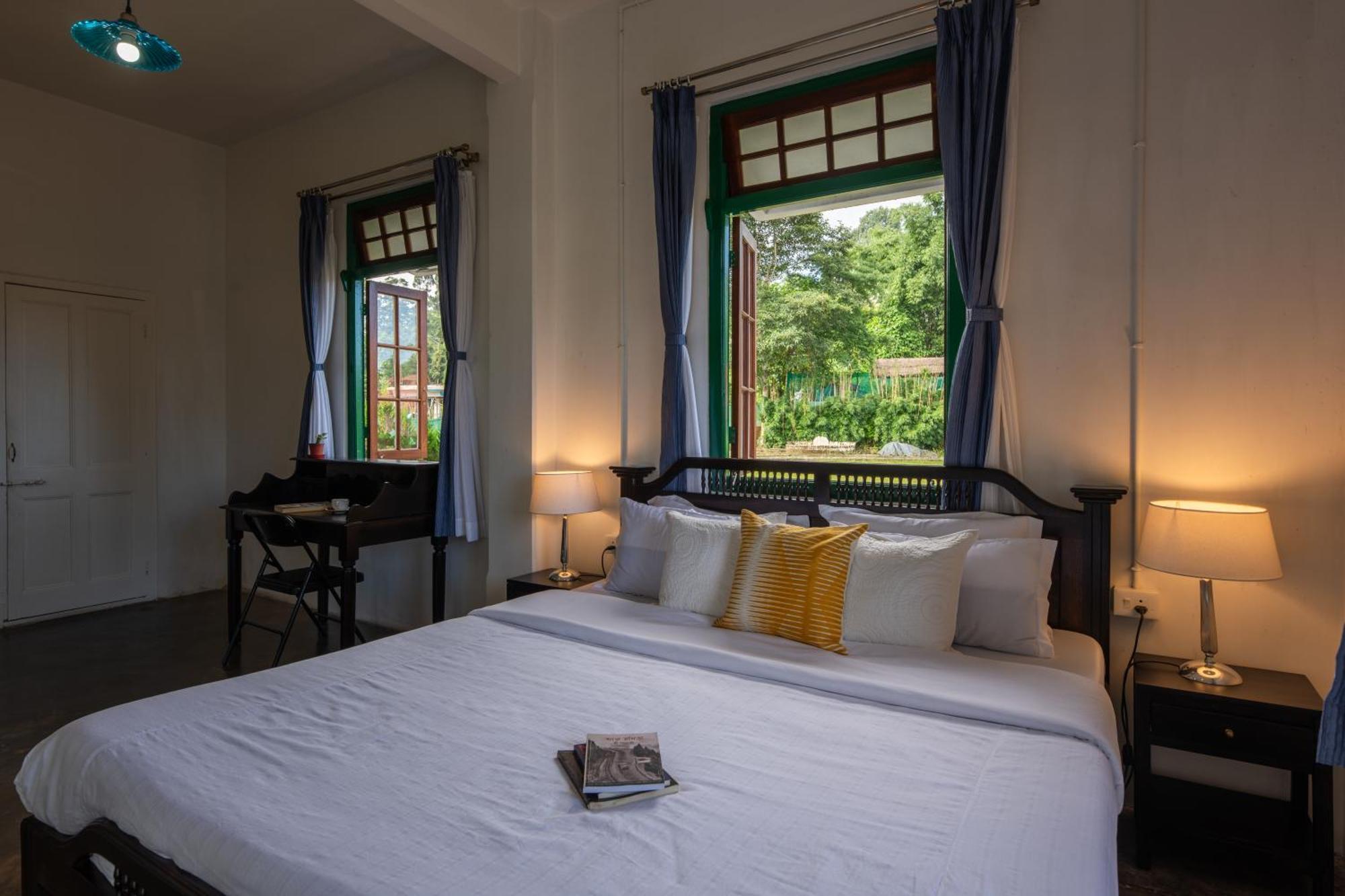 Niharika, The Old Place กาลิมปง ภายนอก รูปภาพ